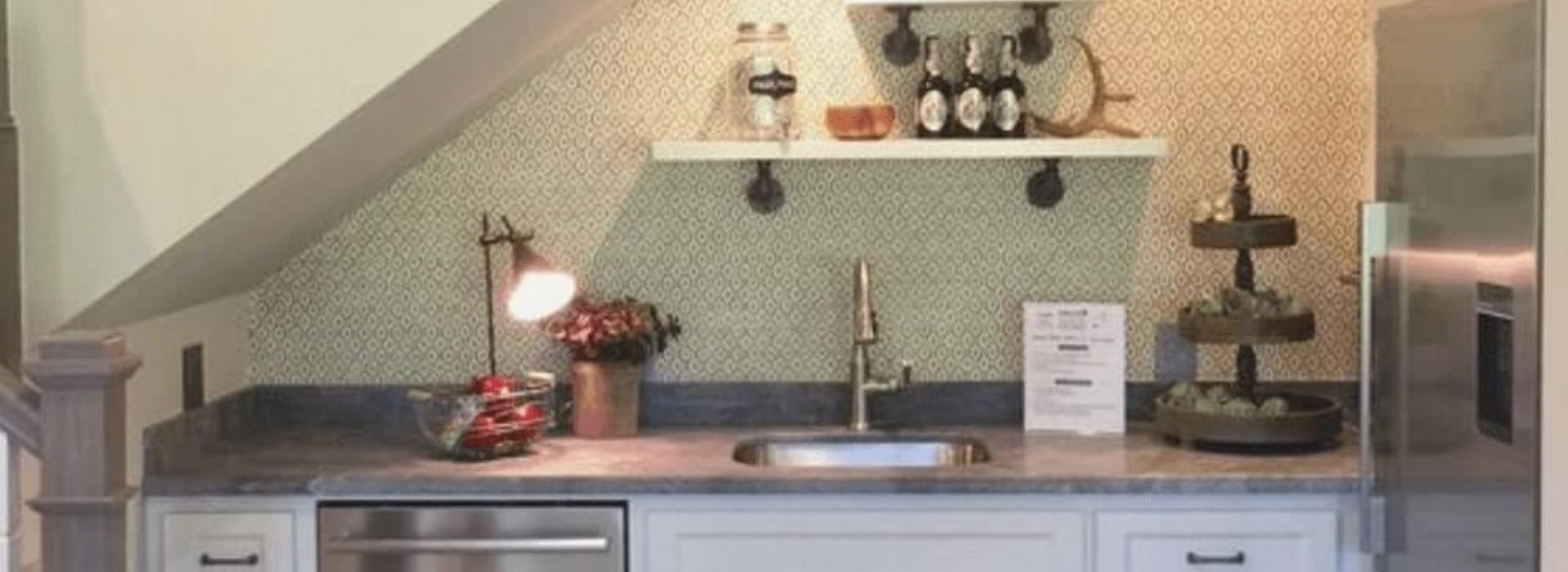 Making Use of the Space Beneath the Stairs as a Kitchen