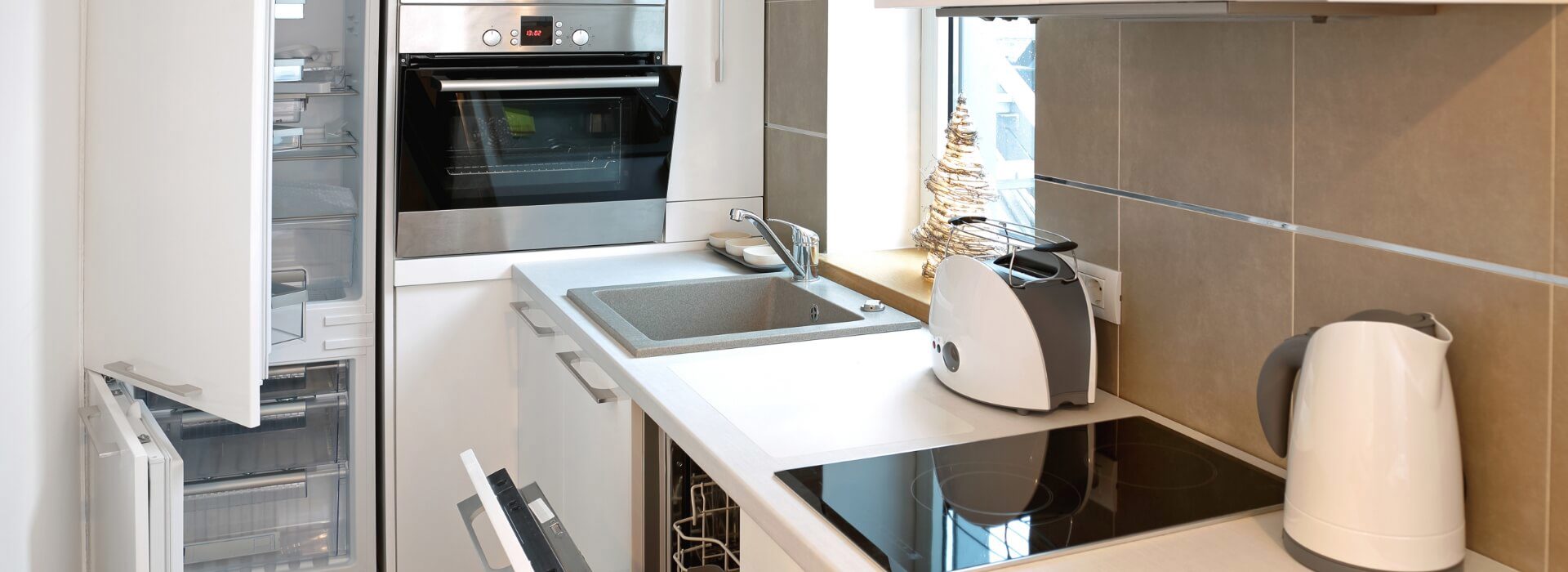 From Tiny Houses to Boats: Space-Enhancing Solutions for the Smallest Kitchens