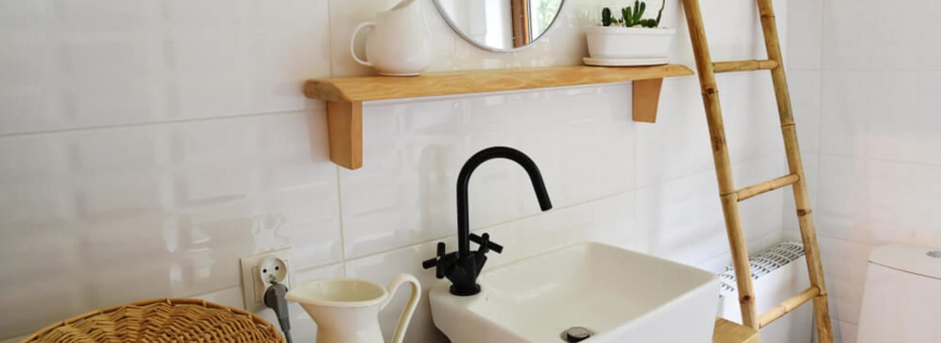 Space-Saving Solutions for Narrow Bathrooms